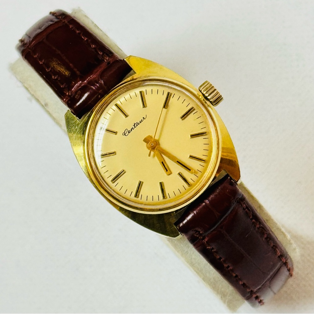 Vintage Centaur Hand Wind 23mm Women's Gold Watch Mechanical Brown Leather